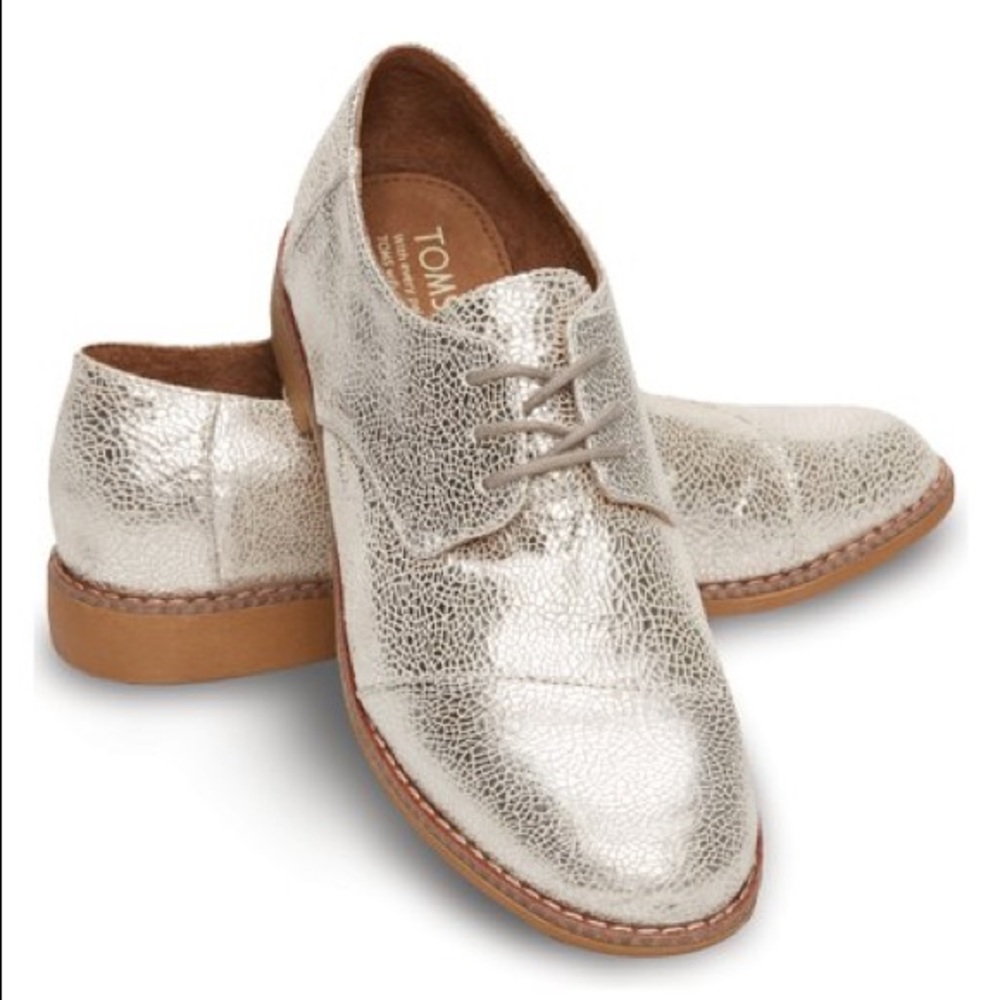 Toms crackle silver brogues